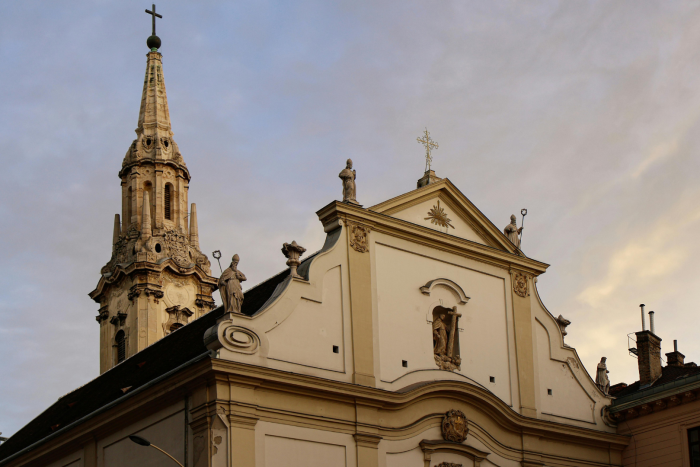 Teisme atverčiama stambios vagystės iš klebonijos byla